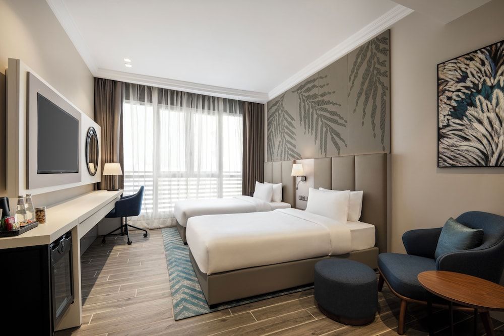 Mercure Riyadh Al Anoud Classic Superior room with twin bed 4