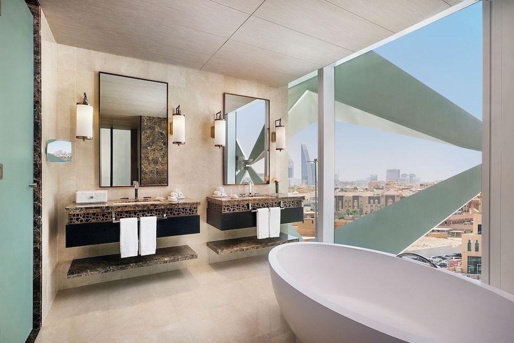 Suite, 1 King Bed (Duplex)