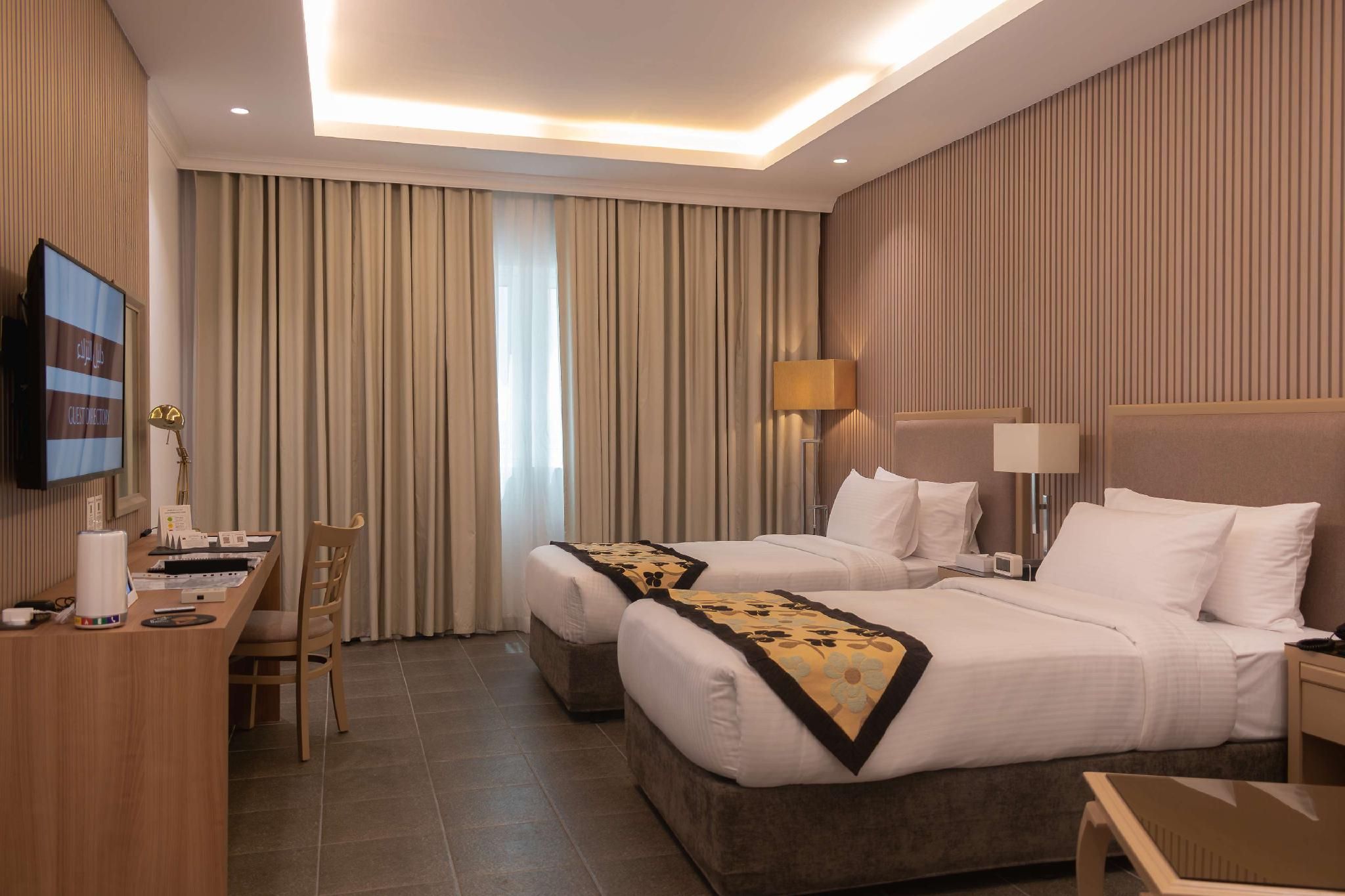 Accessibility - 2 Single, Roll-in Shower, Deluxe Room, Air Conditioning, Nonsmoking