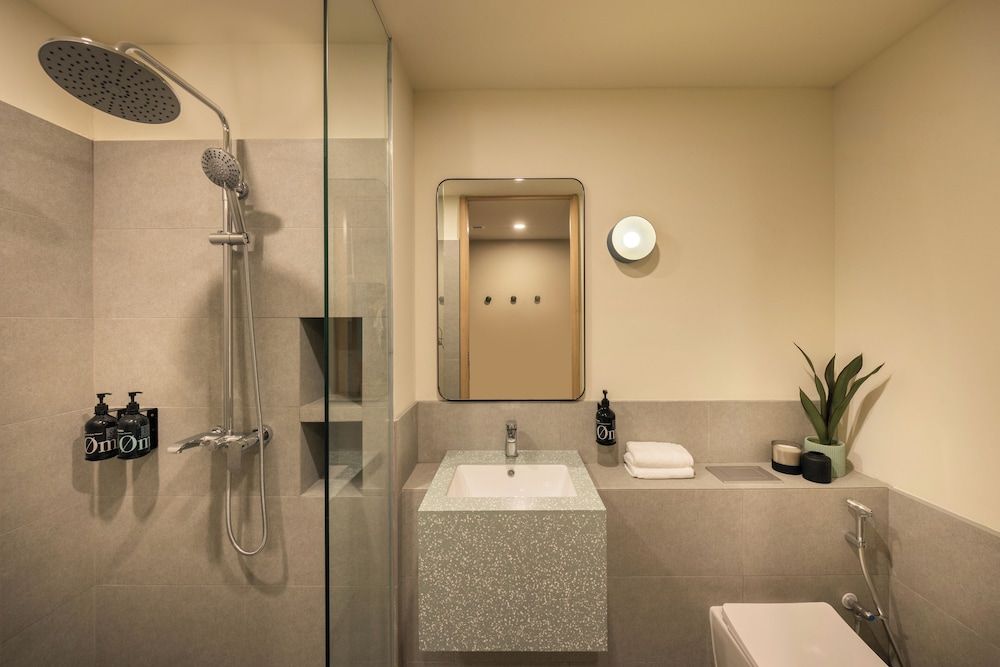 Premier Studio, Kitchenette