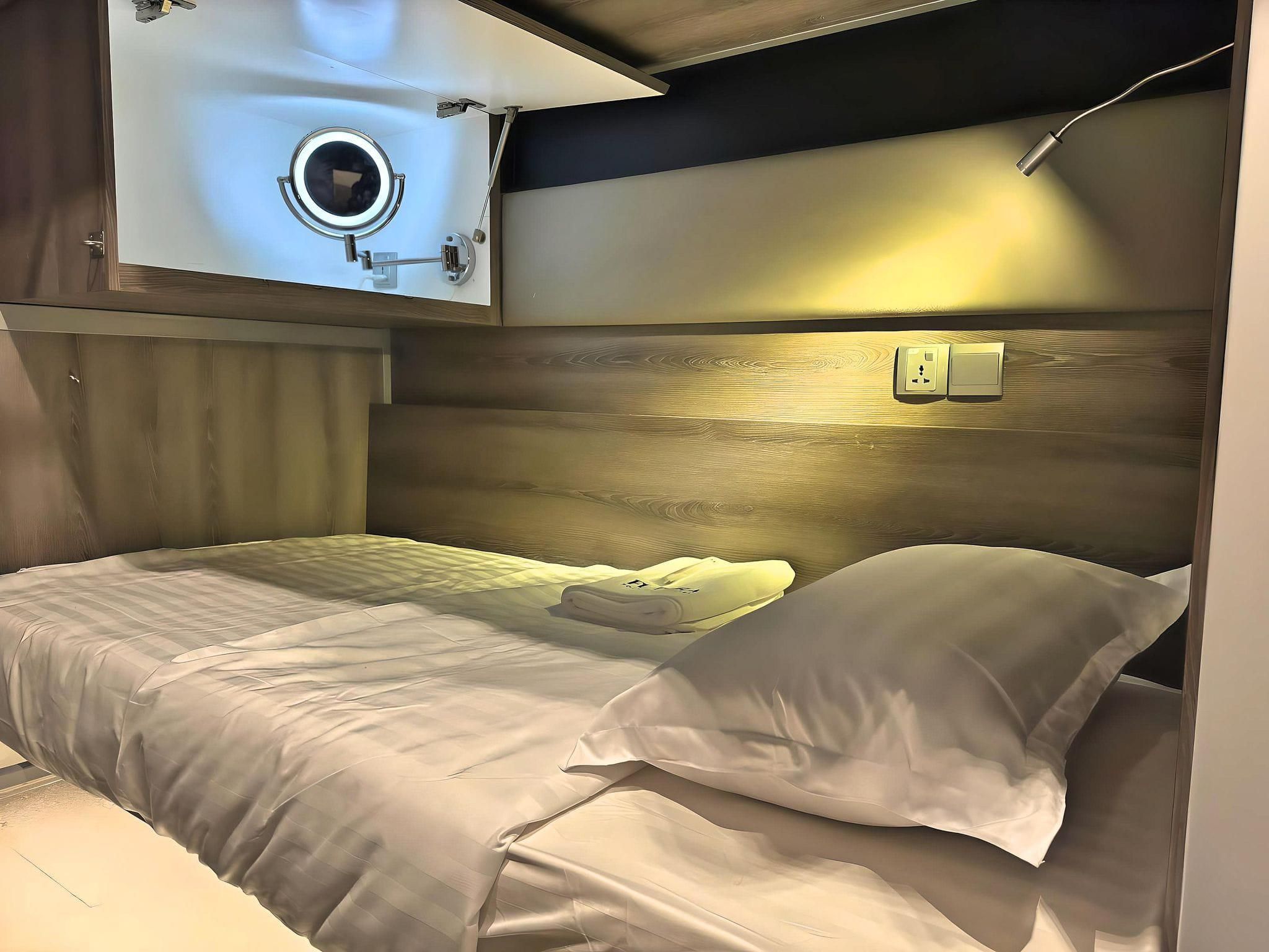 Lower Decker Female Room - Common