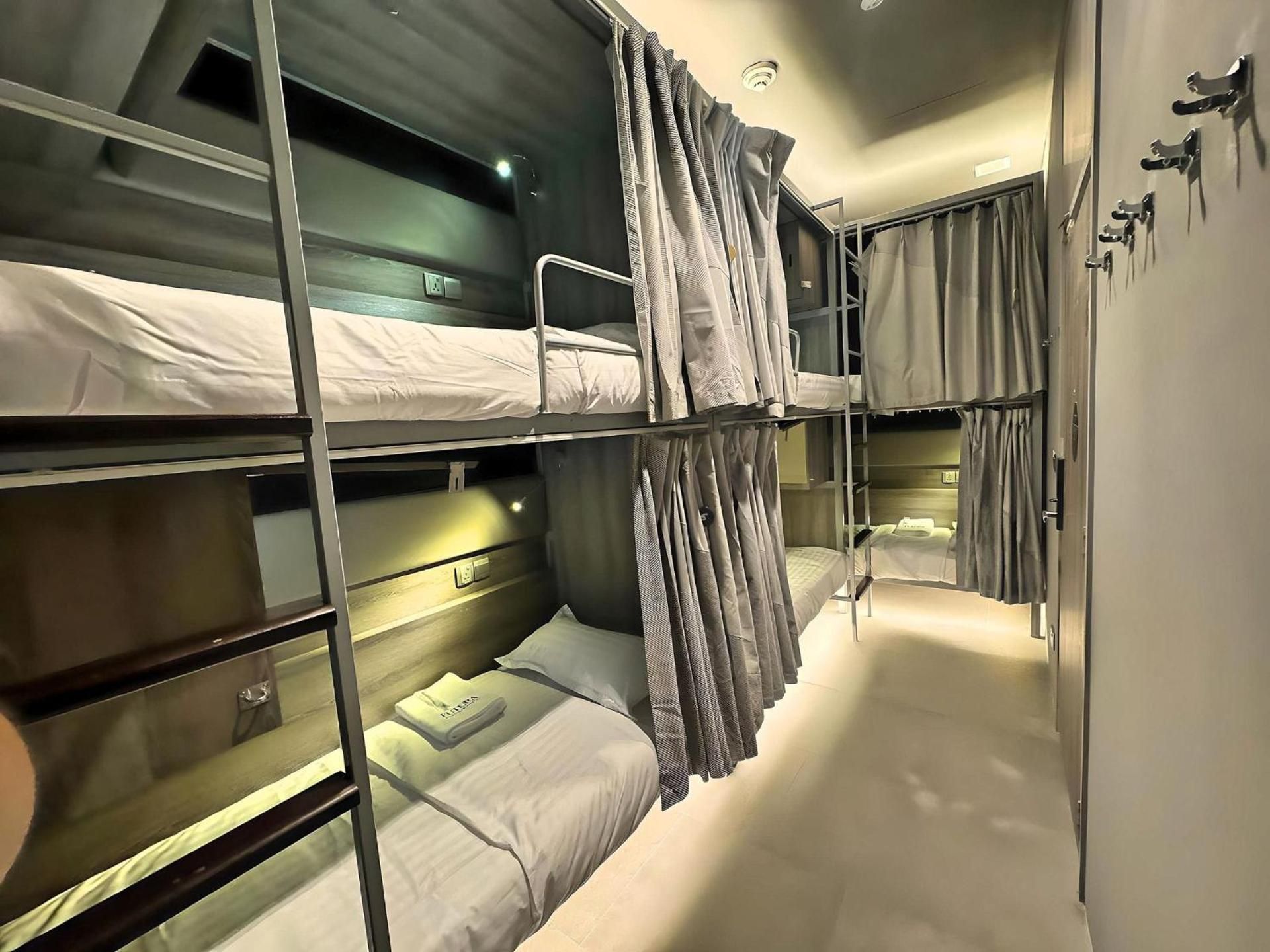 Lower Decker Female Room - Ensuite