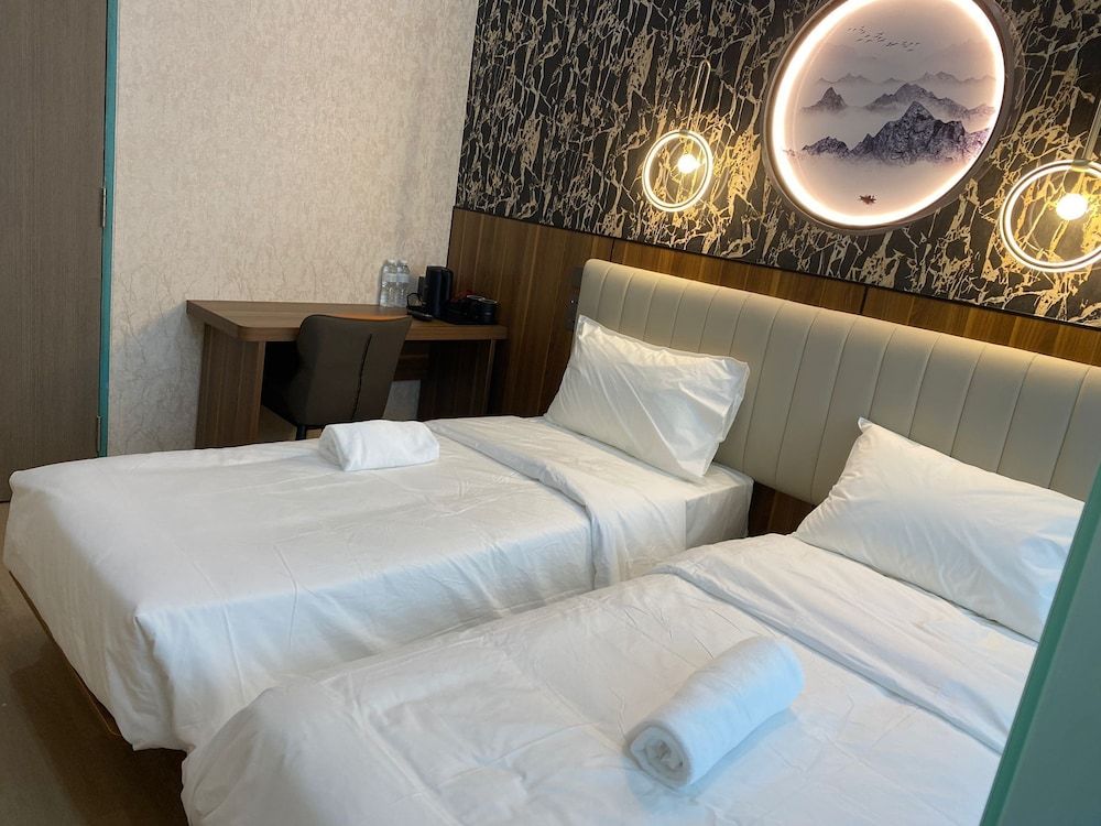 Deluxe Twin Room