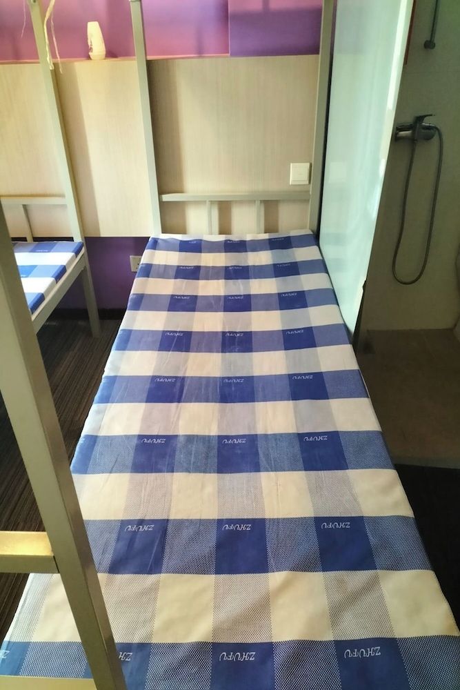 Shared Dormitory, 1 Twin Bed