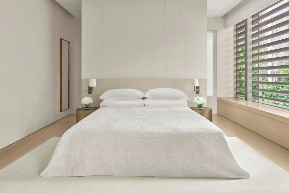 Cuscaden Suite, 1 Bedroom Suite, 1 King, Urban view