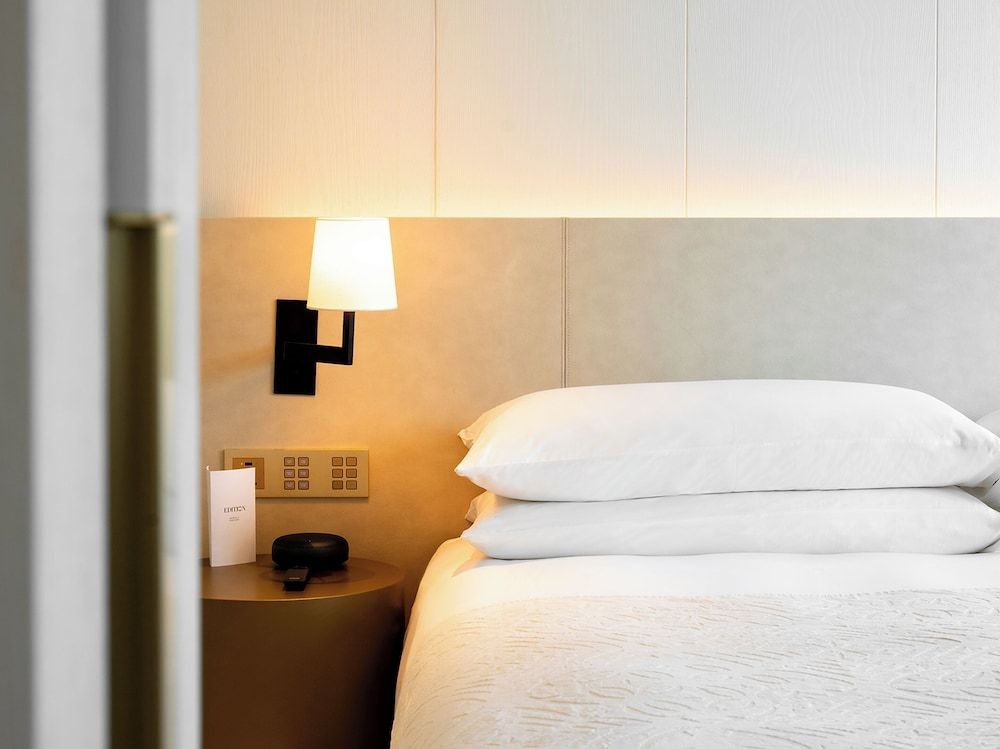 The Singapore EDITION Deluxe Double, Larger Guest room, 2 Double, City view 2