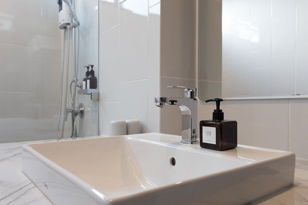 AMIRI PLACE HOTEL Family Room 18