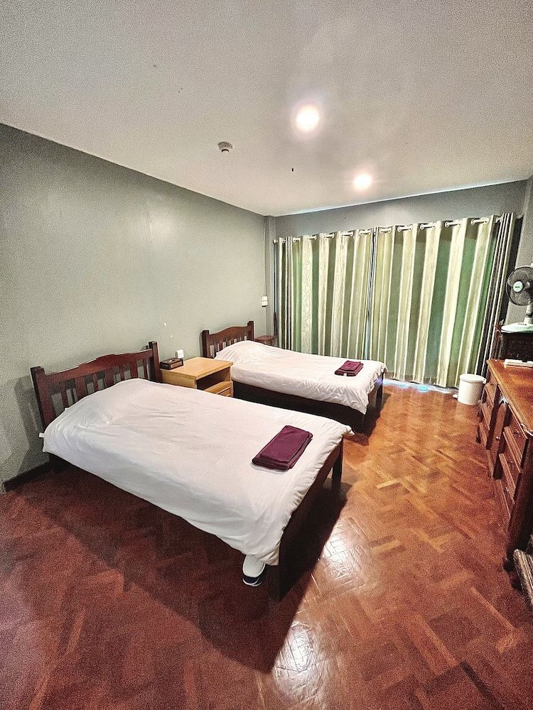 Traditional Twin Room