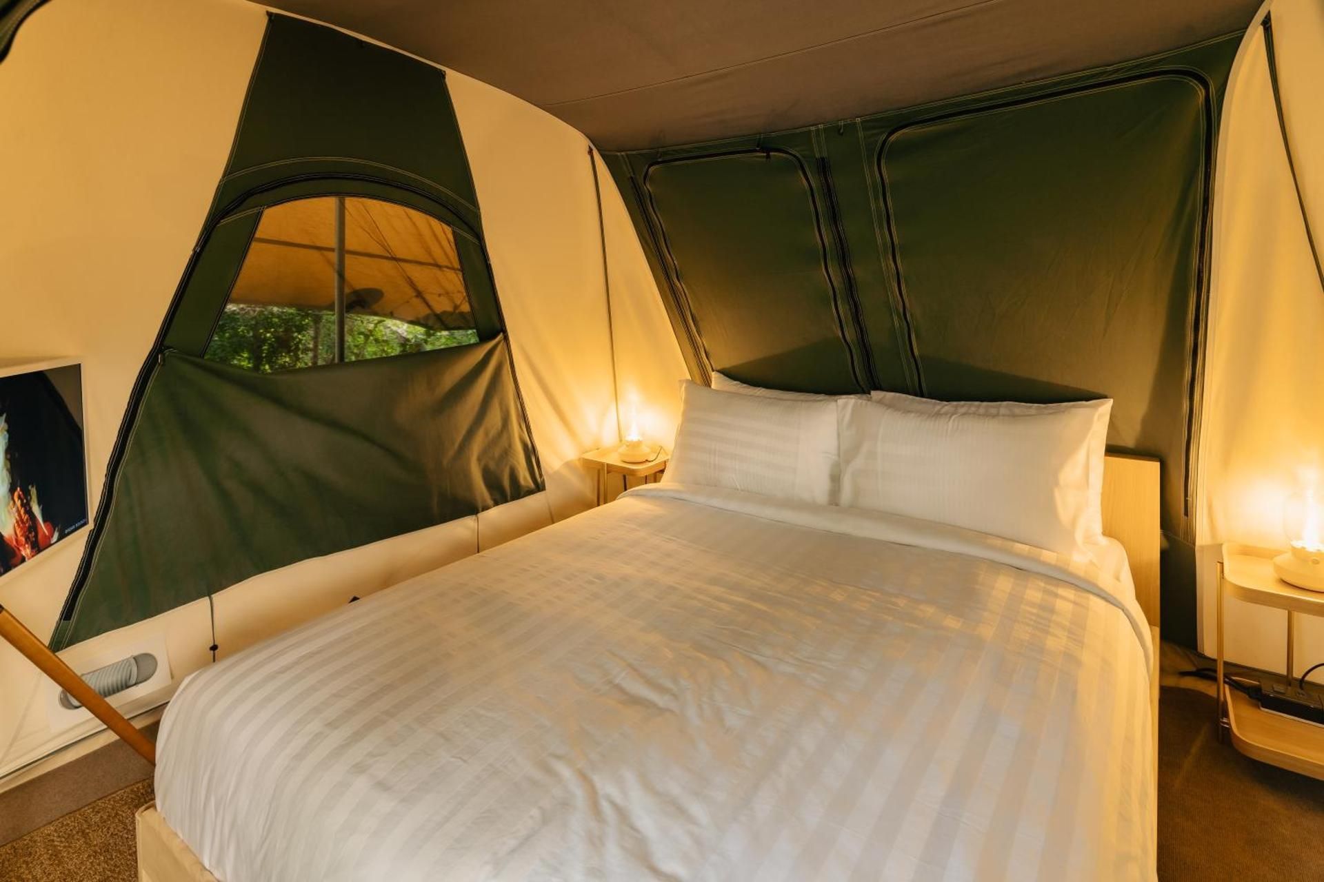 Glamping Base