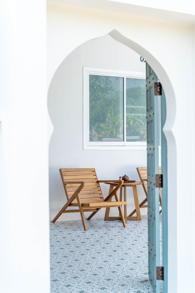 Premium Studio Suite, Garden View