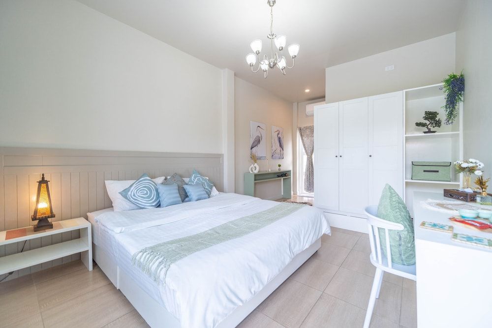 Premium Studio Suite, Garden View