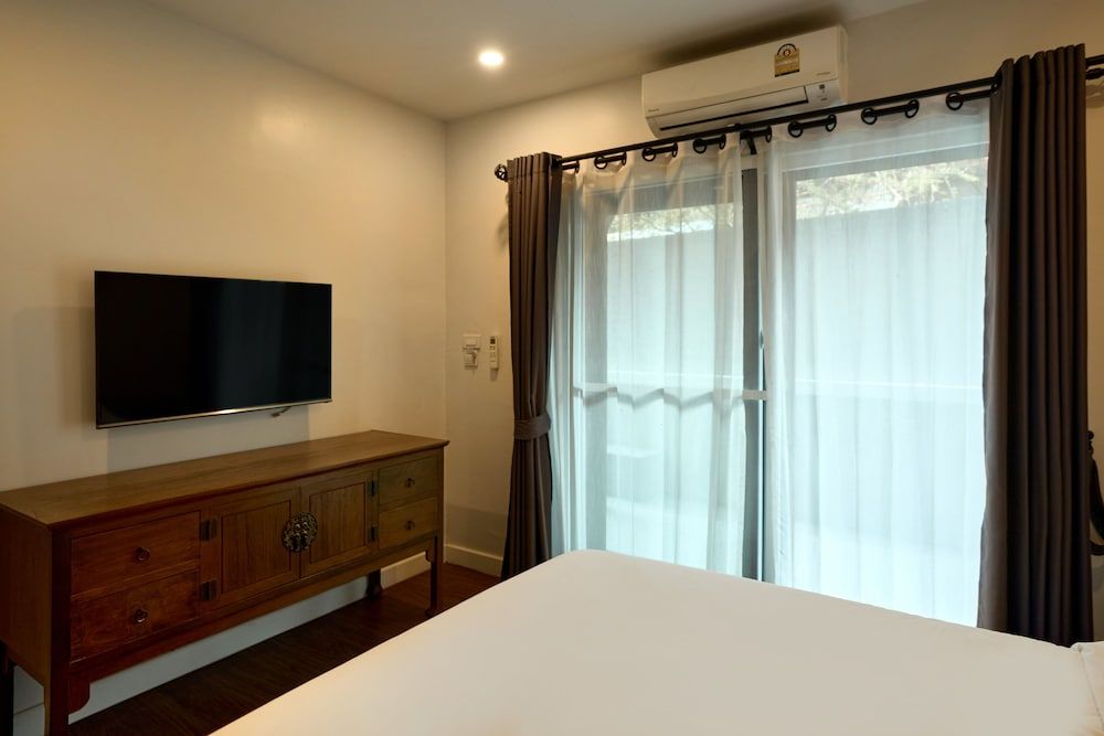Teera Villa Chiang Mai Superior Room, 1 Queen Bed 8