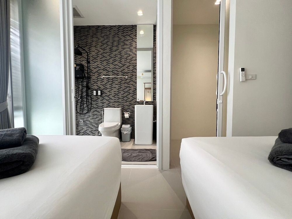 Glyn Chiangmai Deluxe Room 15