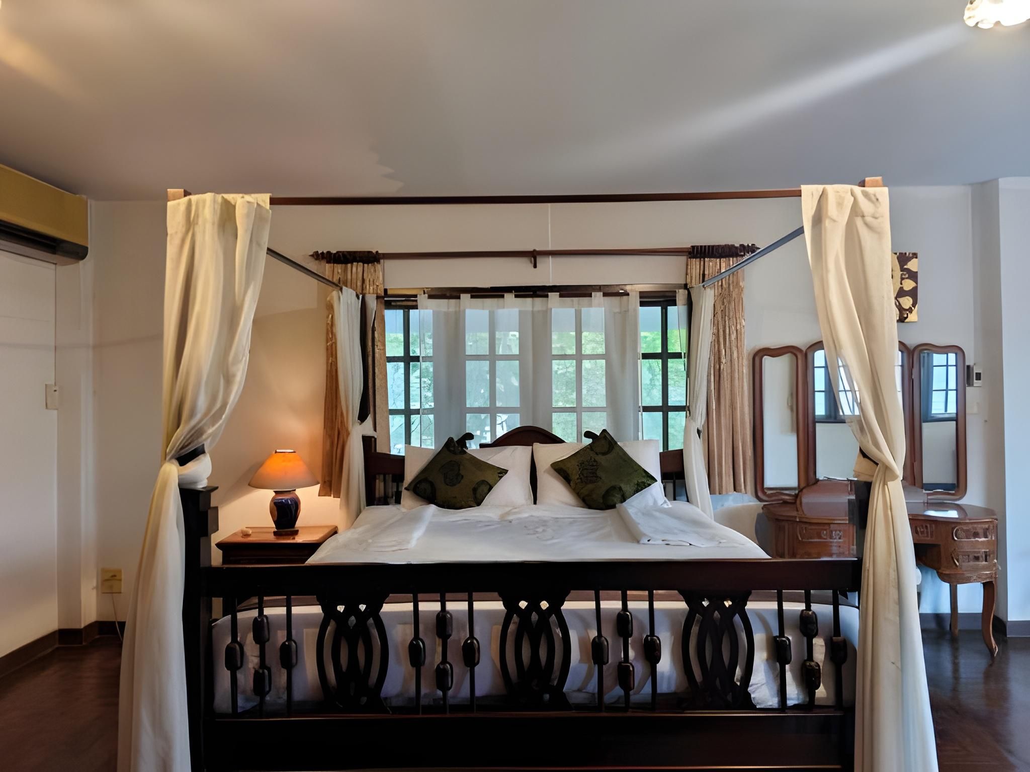 Grand Twin Room