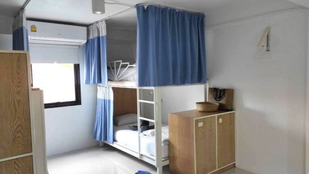 The Rock Samui Poshtel Lamai Beach Shared Dormitory, Women only 6