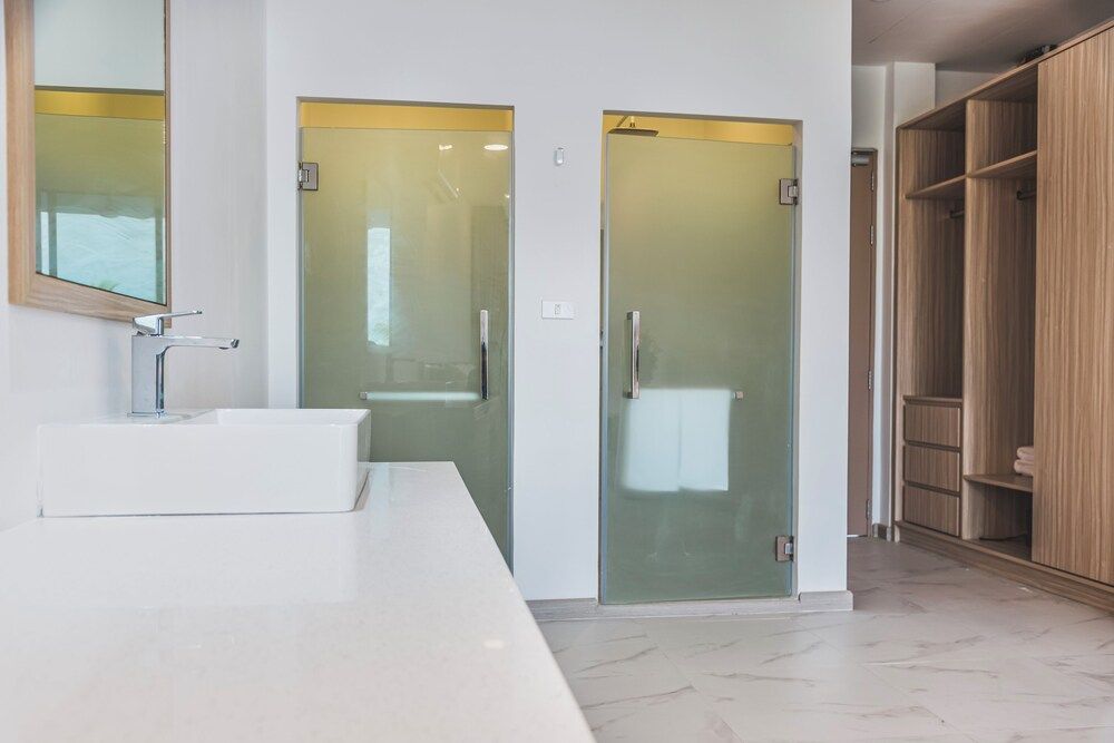 Replay Pool Villa Studio, Sea View 7