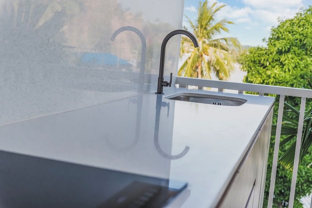 Replay Pool Villa Grand Double Room, Sea View 6