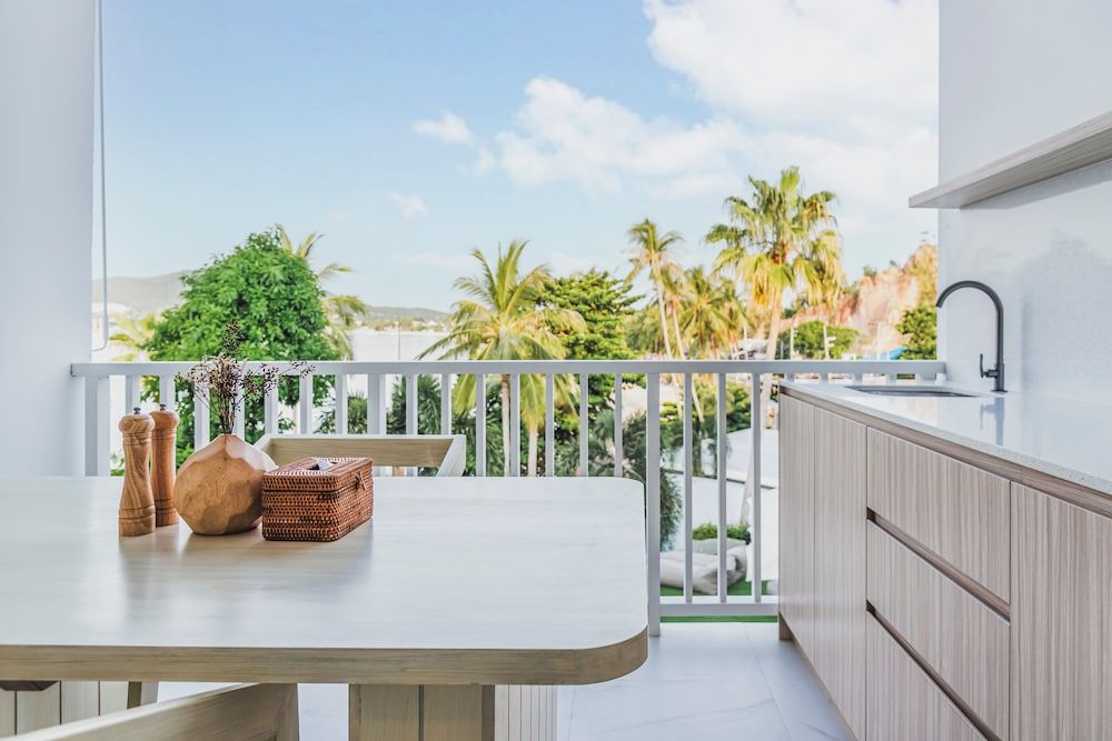 Replay Pool Villa Studio, Sea View 5