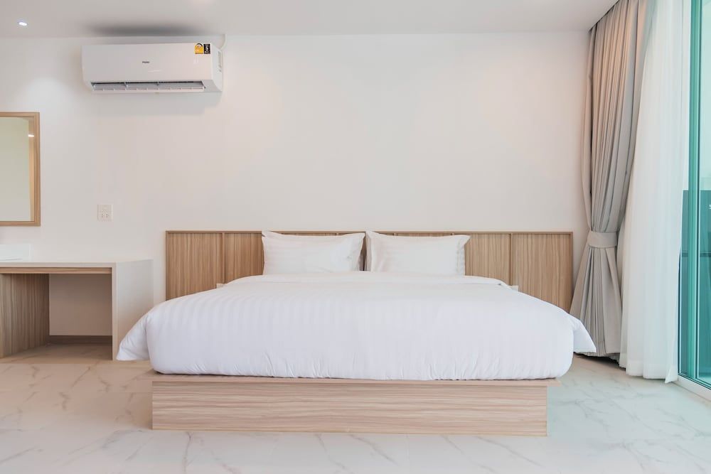 Replay Pool Villa Grand Studio Suite, Sea View 2