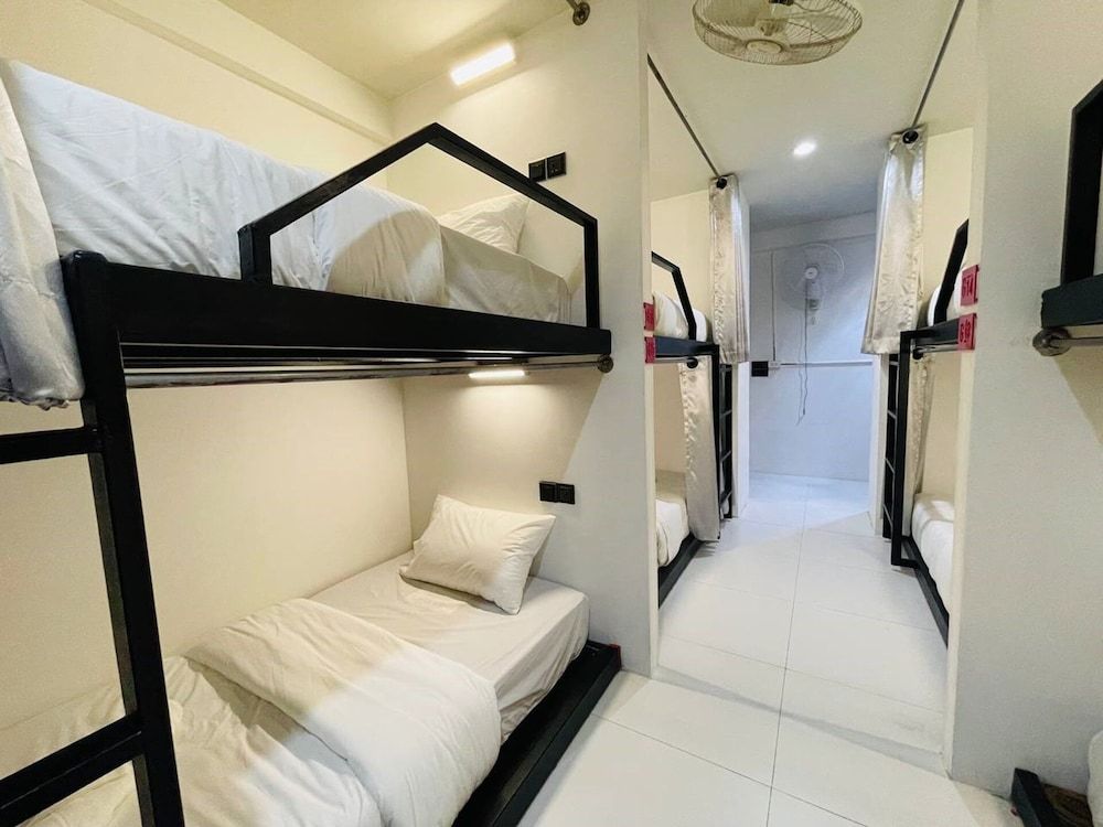 Samui Beach Hostel Standard Shared Dormitory, Non Smoking 6