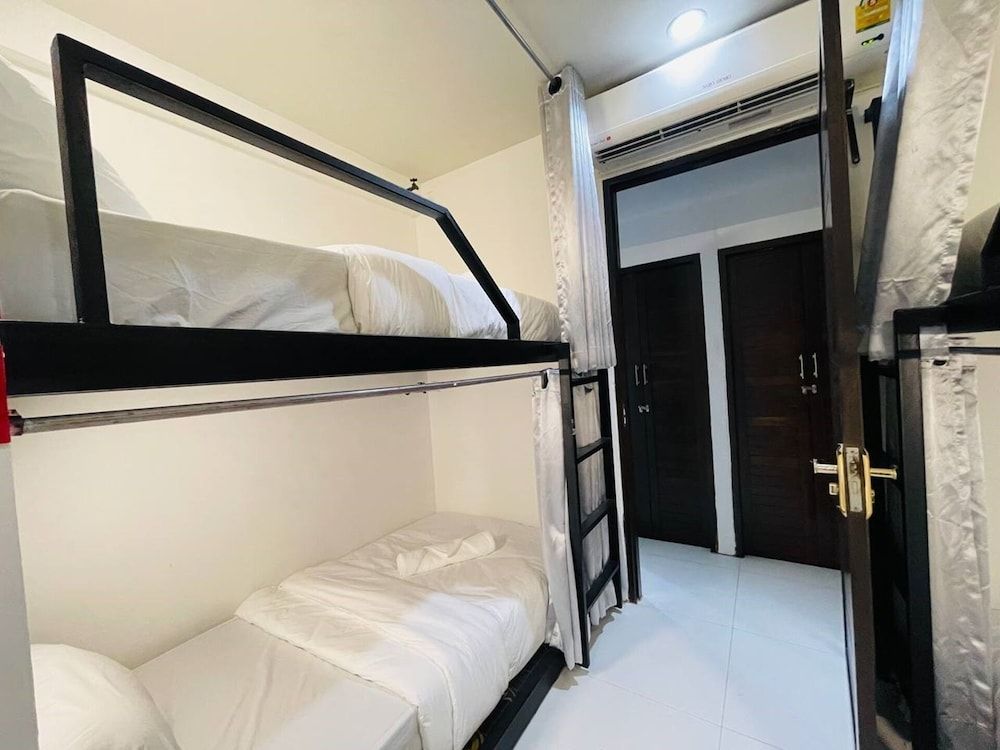 Samui Beach Hostel Standard Shared Dormitory, Non Smoking 8