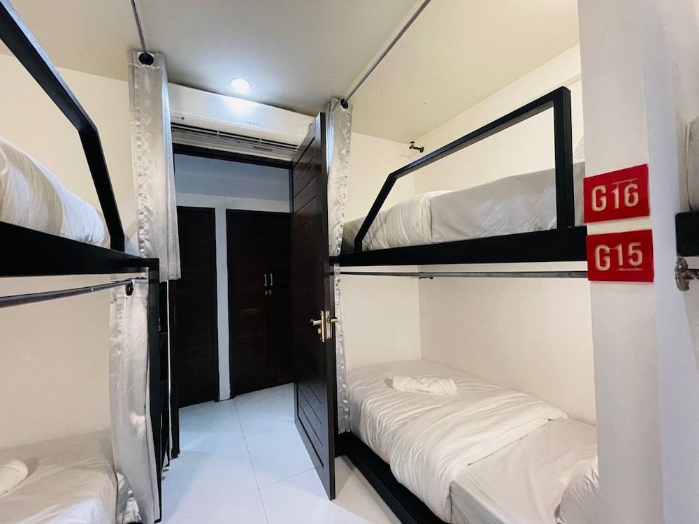 Samui Beach Hostel Standard Shared Dormitory, Non Smoking 4