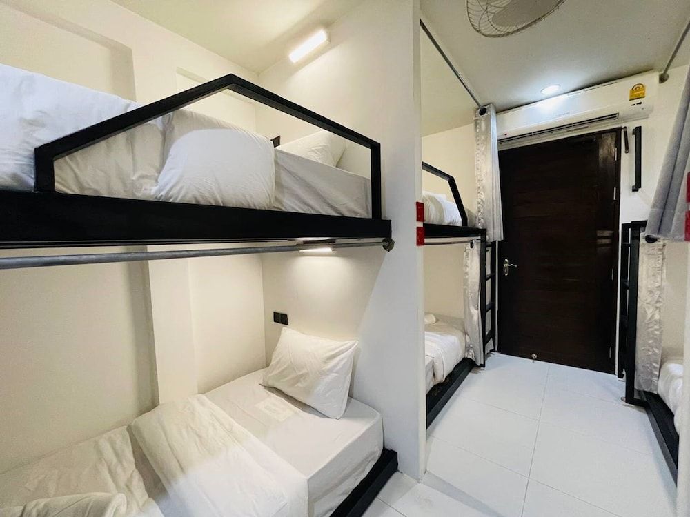 Samui Beach Hostel Standard Shared Dormitory, Non Smoking 5