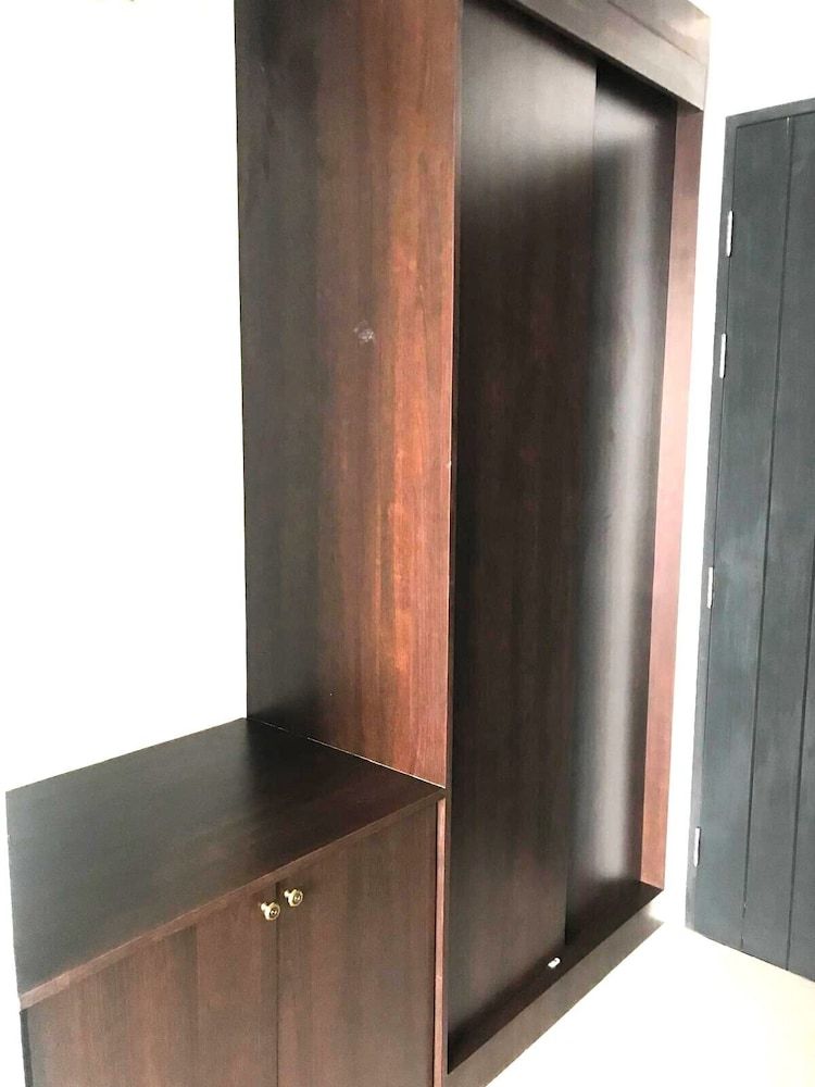 Rockstar Beach Apartments Deluxe Double or Twin Room, Ocean View 12