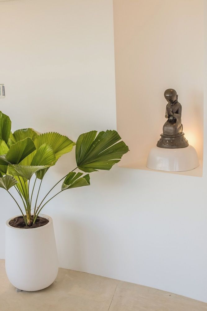 Ampersand Resort Signature Room 12