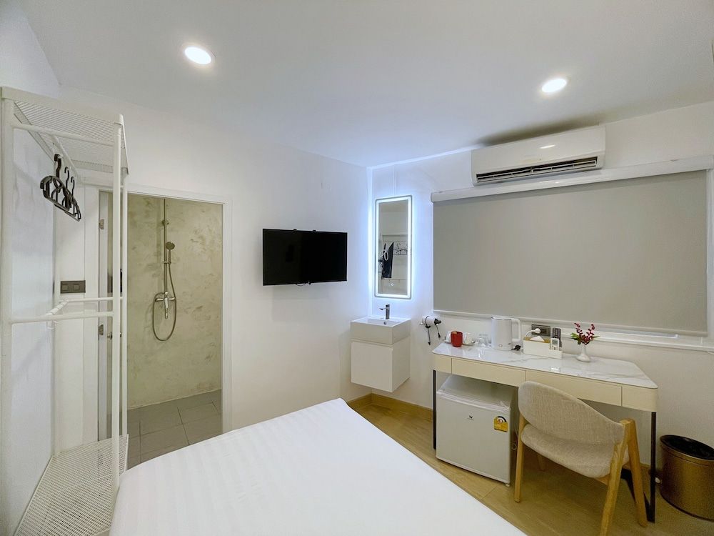 Superior Single Room