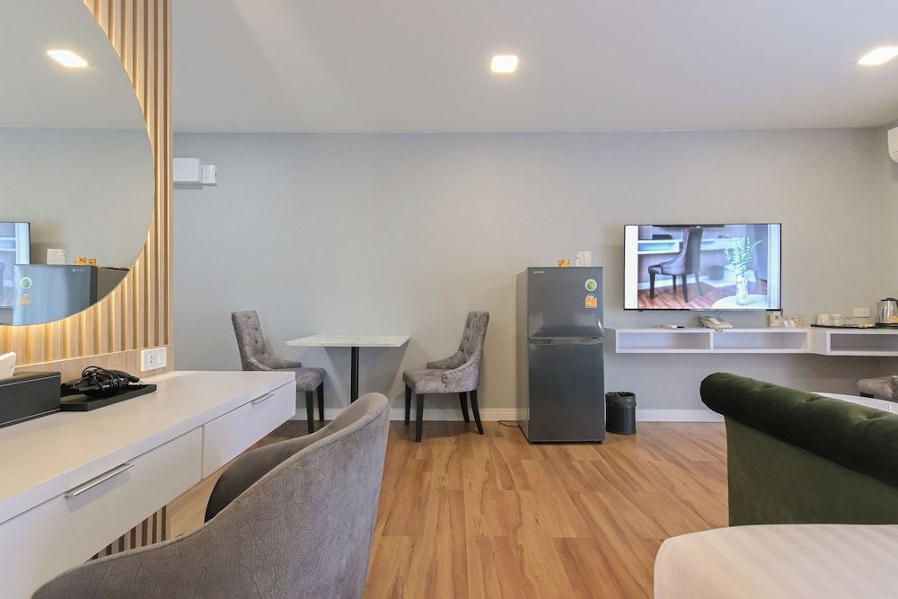 Shewin de Bangkok Deluxe Twin Room 11