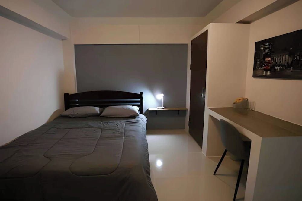 RQ Suvarnabhumi Airport by Collection O Superior Double Room 5