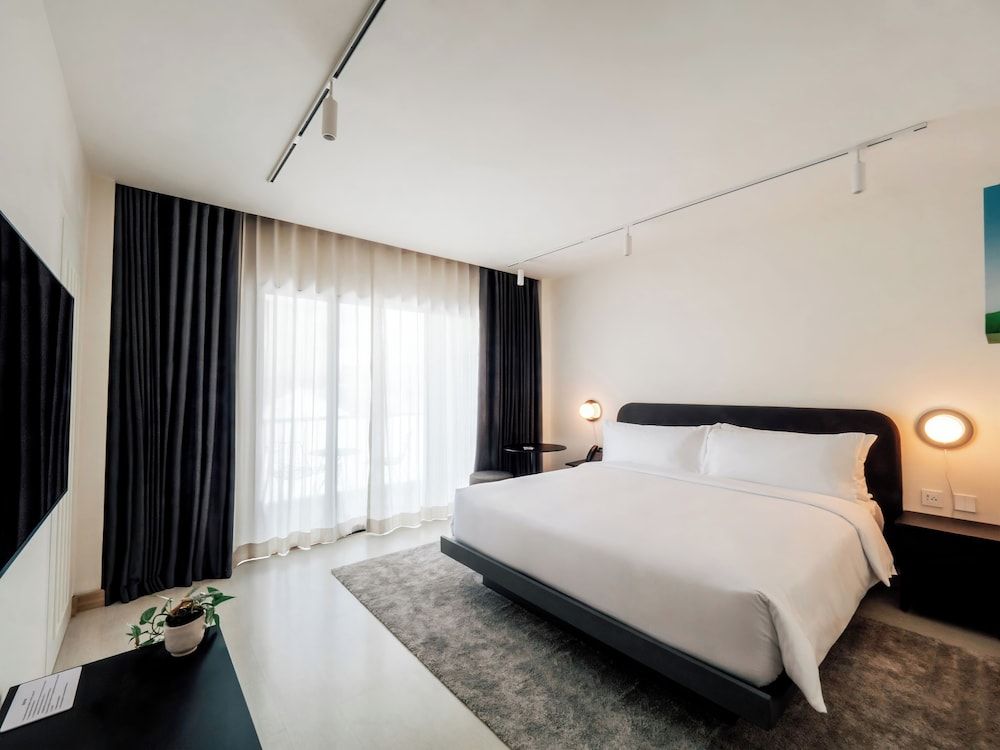 Standard Room, 1 King Bed