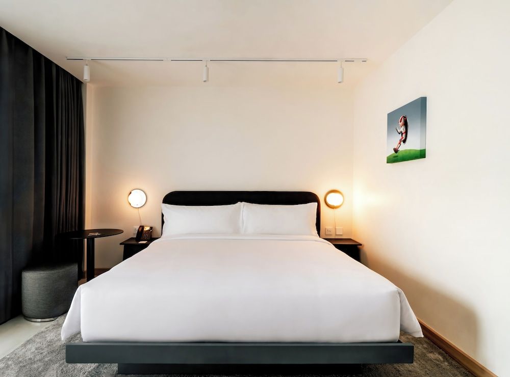Standard Room, 1 King Bed