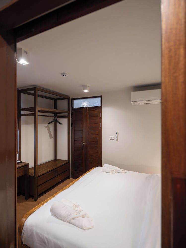 Bedtime Storeys Presidential Apartment, 4 Bedrooms, City View 4