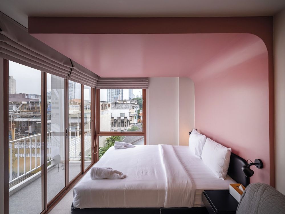 Bedtime Storeys Executive Apartment, 4 Bedrooms, City View 12