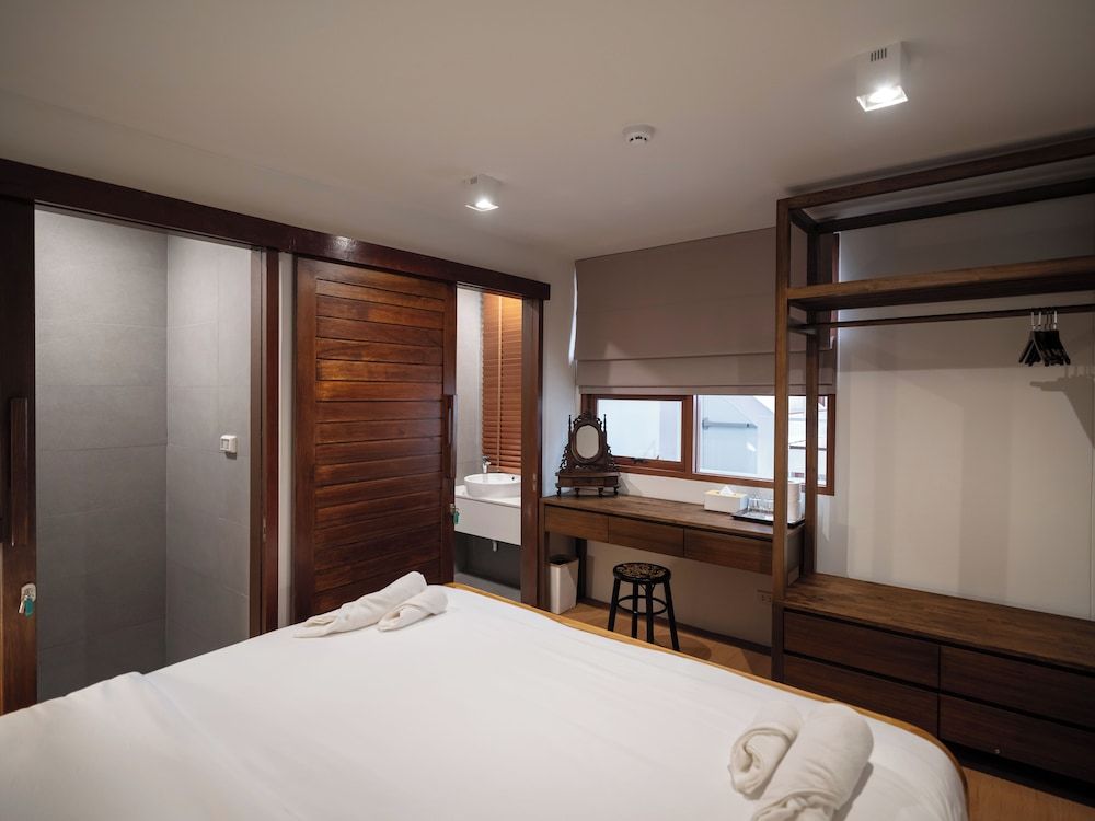 Bedtime Storeys Presidential Apartment, 4 Bedrooms, City View 5