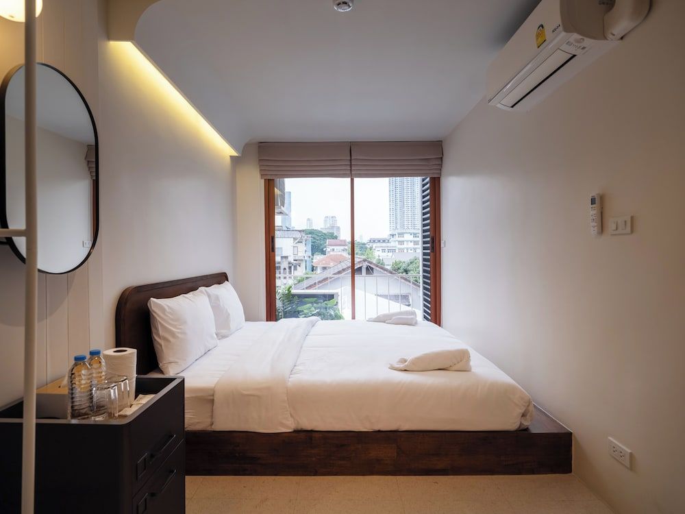 Bedtime Storeys Executive Apartment, 4 Bedrooms, City View 3