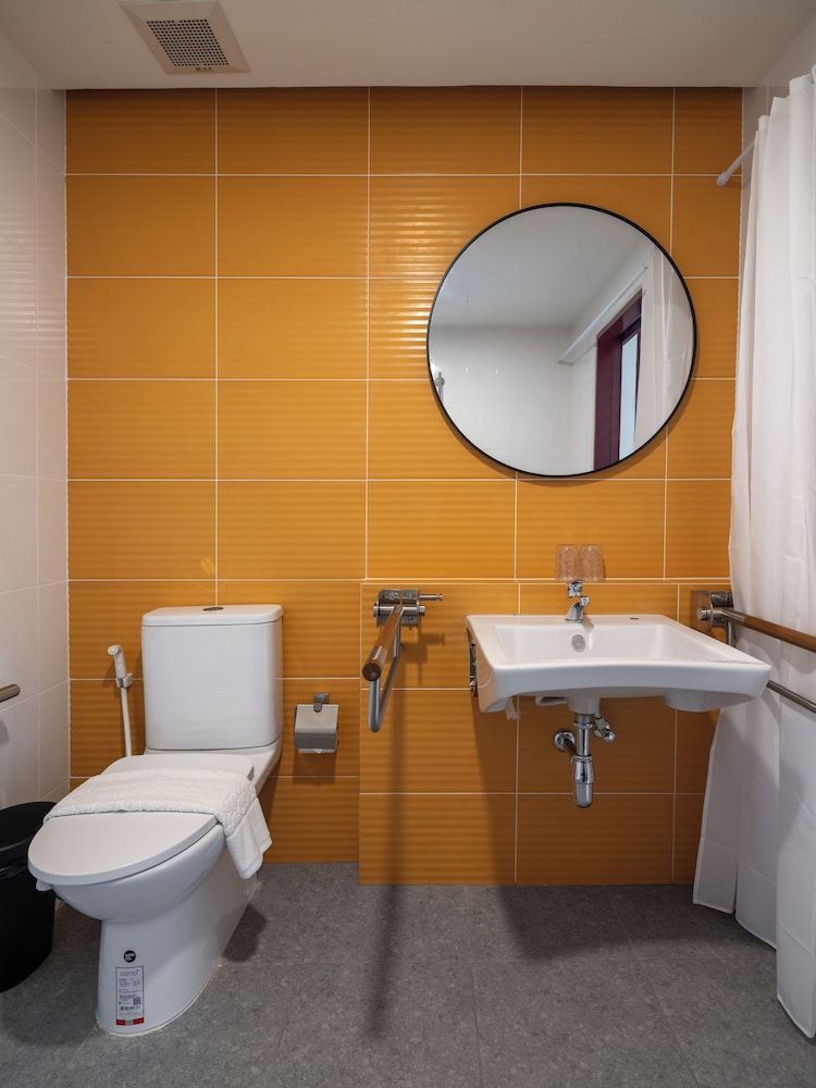 Bedtime Storeys Executive Apartment, 4 Bedrooms, City View 20