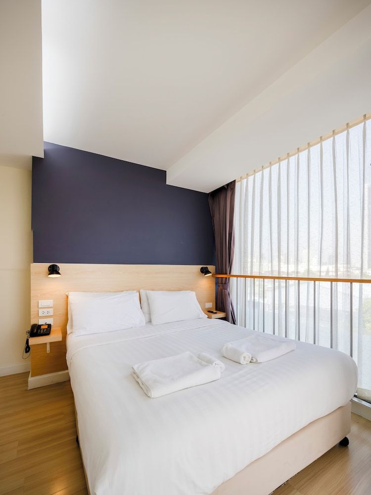 Deluxe Double Room, Non Smoking, City View