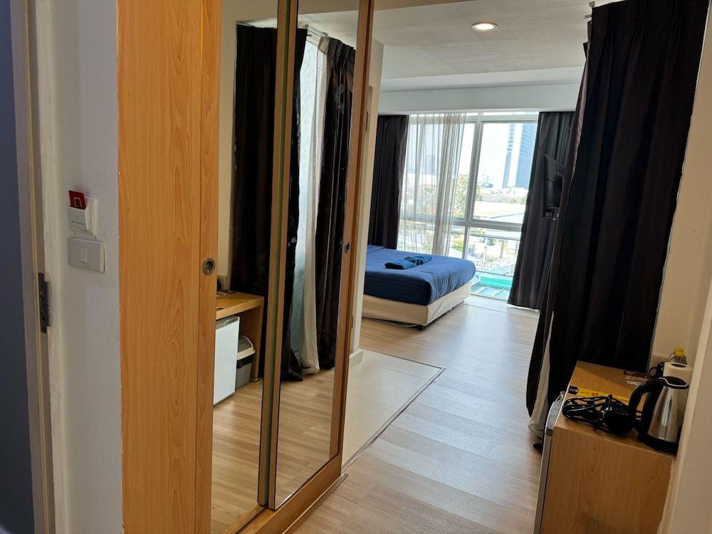 Club Double Room, Non Smoking, City View