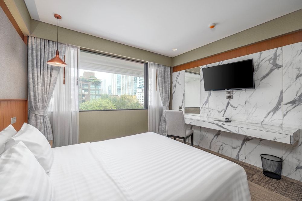 Deluxe Double Room, City View