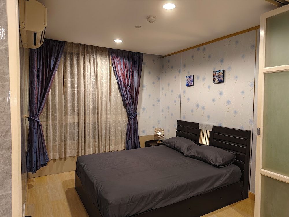 Condo, 1 Double Bed with Sofa bed, Smoking, Balcony