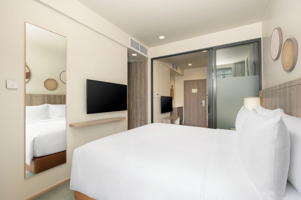 Suite, 1 Bedroom, Balcony (Kitchen)