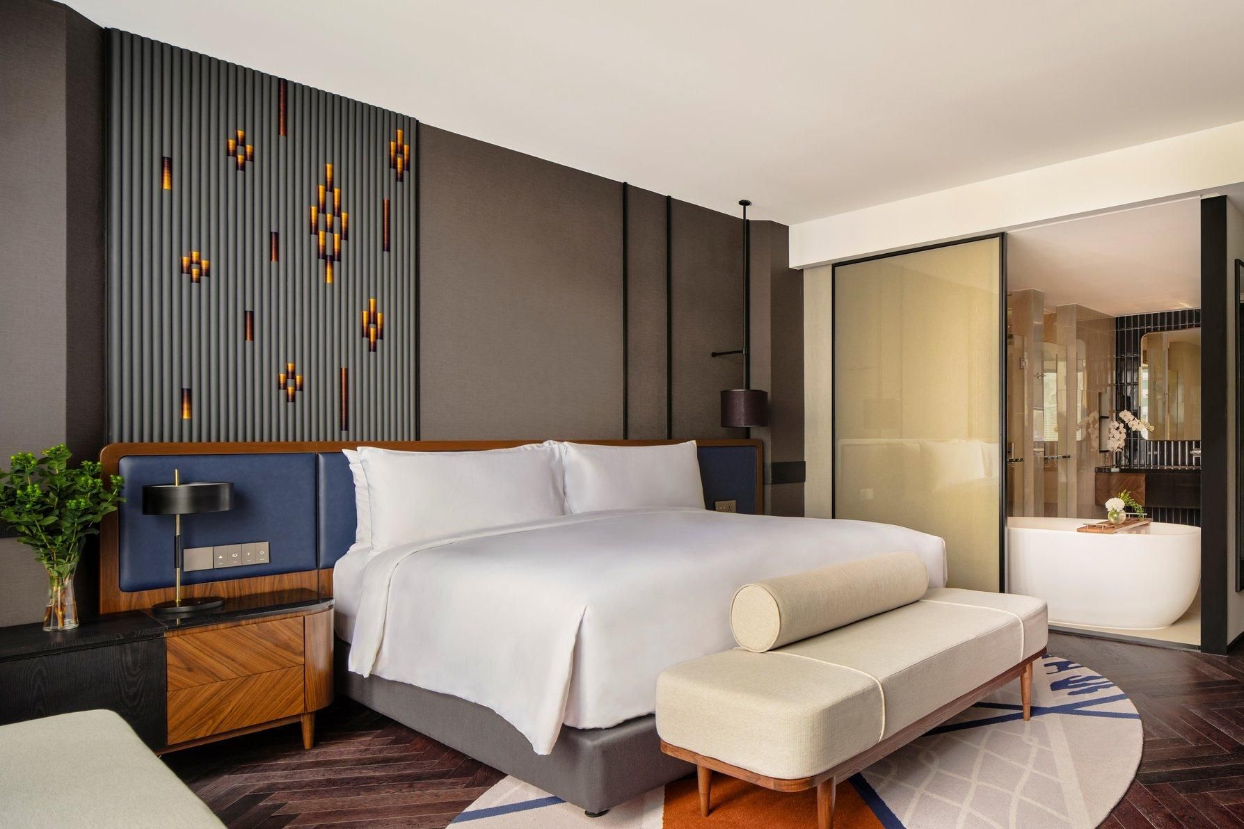 1 King Premium Lounge Access High Floor