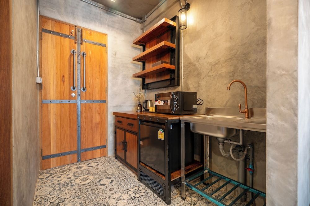 House of Machine - Bangkok Deluxe Room, Non Smoking 5