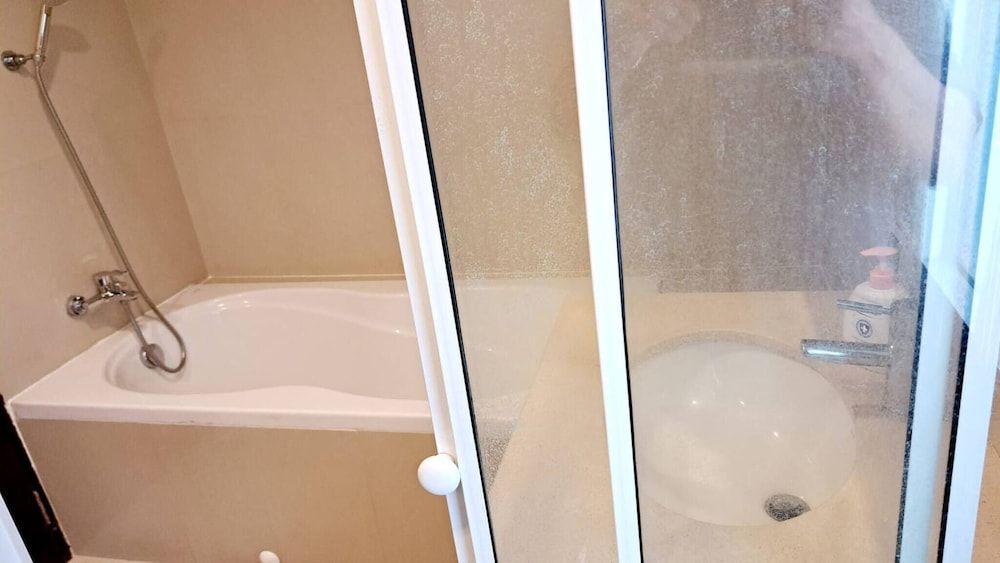 6D - No Impact From Earthquake 3bedrooms 2 Bath Downtown Bangkok Apartment, 3 Bedrooms, Accessible, Balcony 18