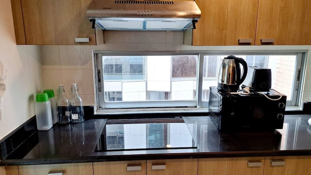 6D - No Impact From Earthquake 3bedrooms 2 Bath Downtown Bangkok Apartment, 3 Bedrooms, Accessible, Balcony 43