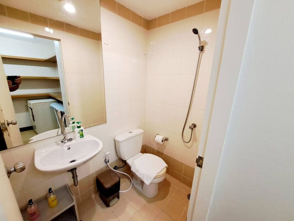 6D - No Impact From Earthquake 3bedrooms 2 Bath Downtown Bangkok Apartment, 3 Bedrooms, Accessible, Balcony 27