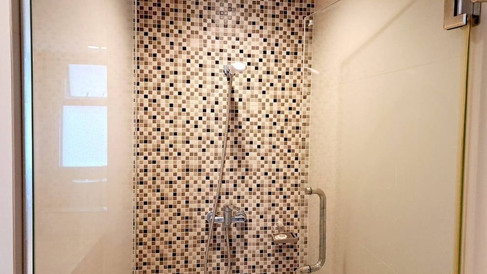6D - No Impact From Earthquake 3bedrooms 2 Bath Downtown Bangkok Apartment, 3 Bedrooms, Accessible, Balcony 22